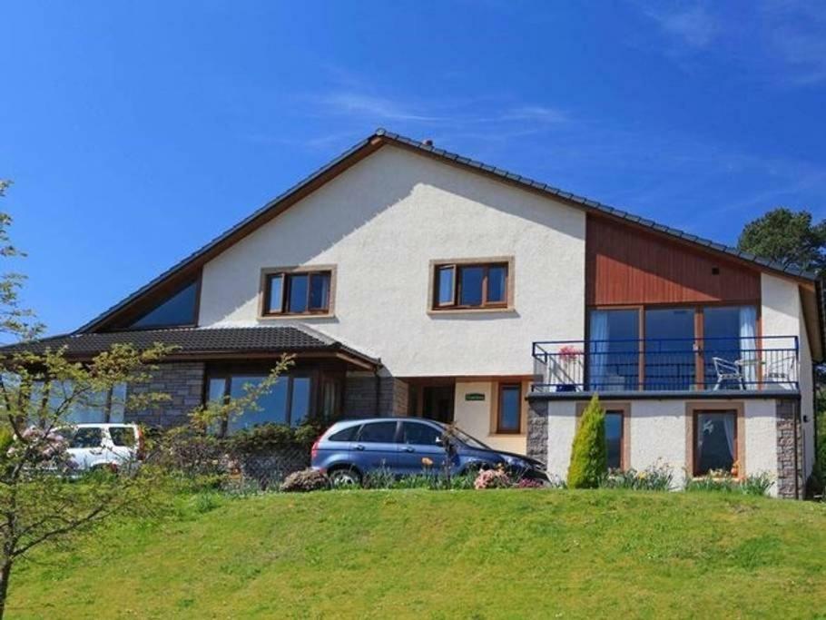 Highland Self Catering Retreat With Stunning Views Lägenhet Fort William Exteriör bild