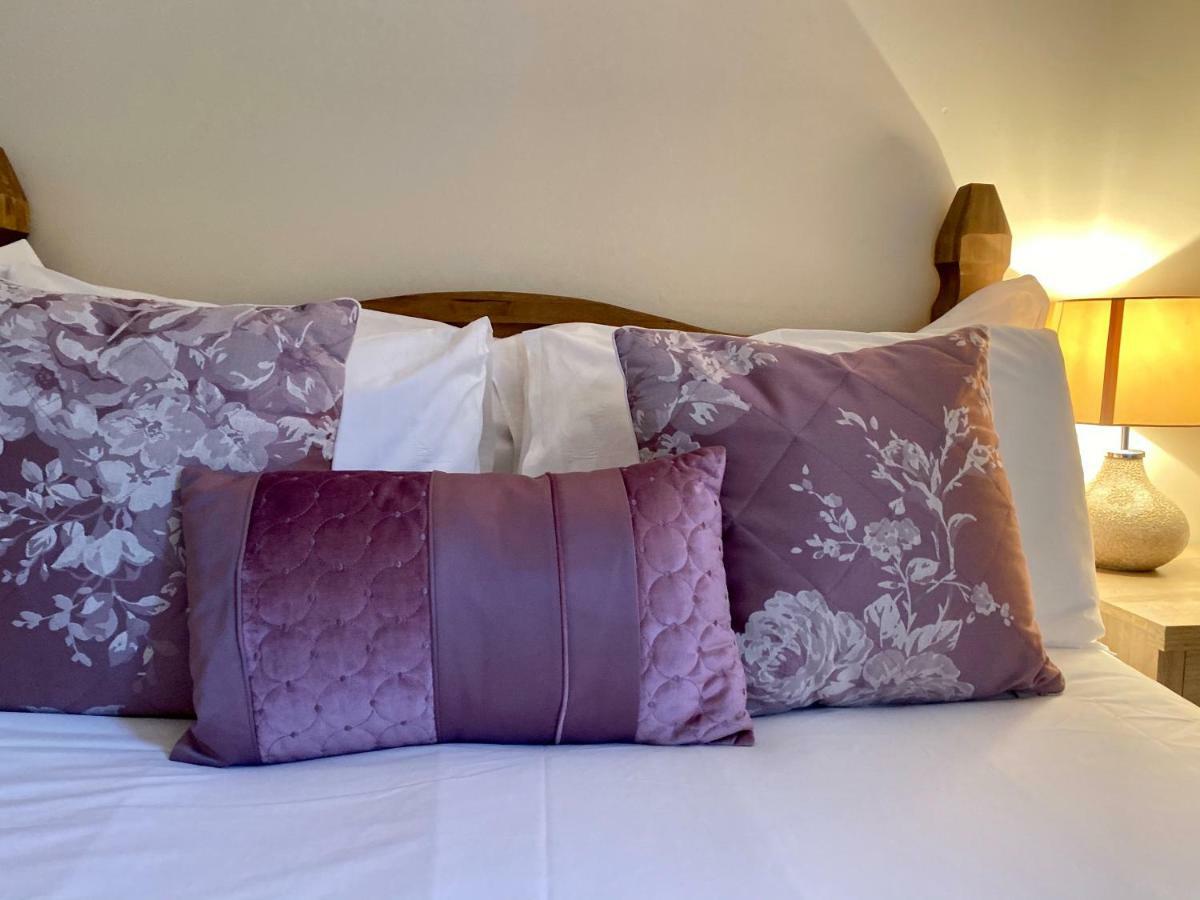 Highland Self Catering Retreat With Stunning Views Lägenhet Fort William Exteriör bild